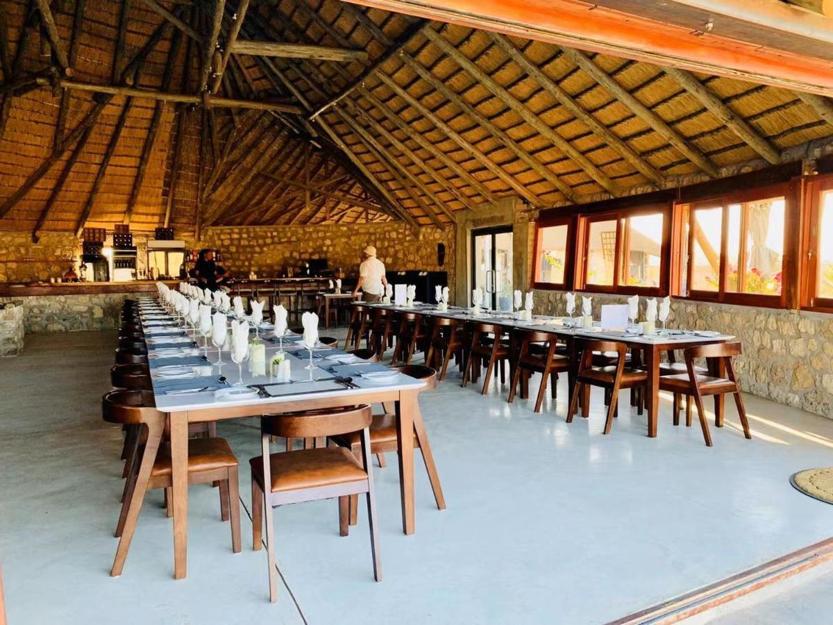 Agama Lodge Solitaire Kültér fotó